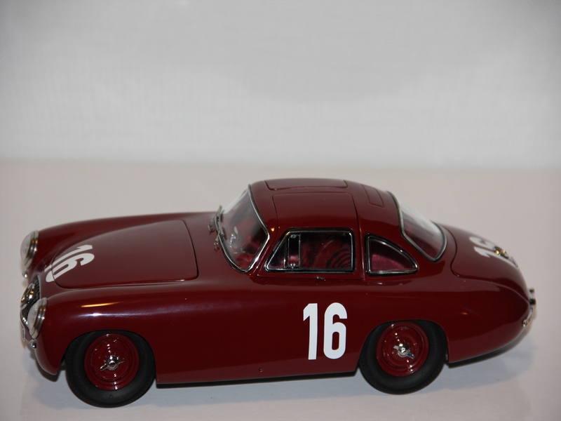 MERCEDES-BENZ 300SL No.16 GP BERN ´´CARACCIOLA´´ 1952 -CMC- (LIMIT 1500 KS)